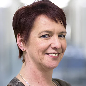 Portraitfoto von Frau Ingrid Steinbach, Sekretariat Radiologie