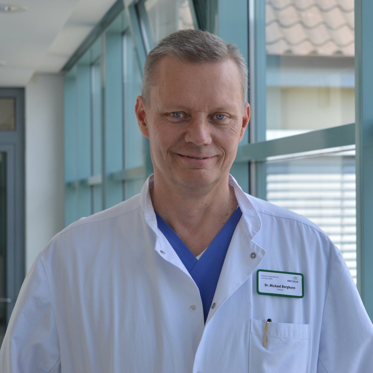 Portraitfoto von Dr. med. Michael Berghorn, Chefarzt Gynäkologie und Geburtshilfe, Schwerpunkt Spezielle Geburtshilfe und Perinatalmedizin