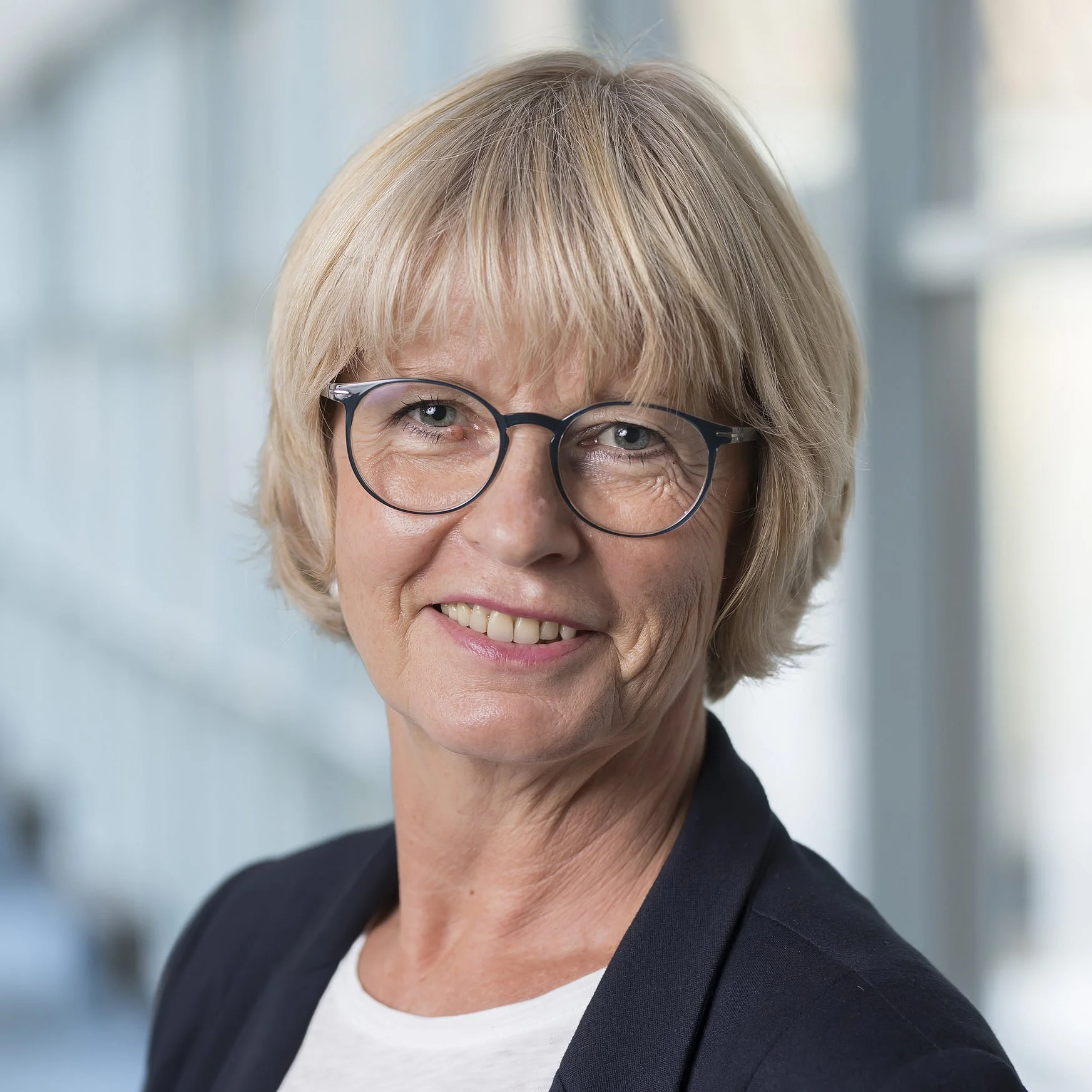Portraitfoto von Frau Christine Deubel, Strahlentherapie