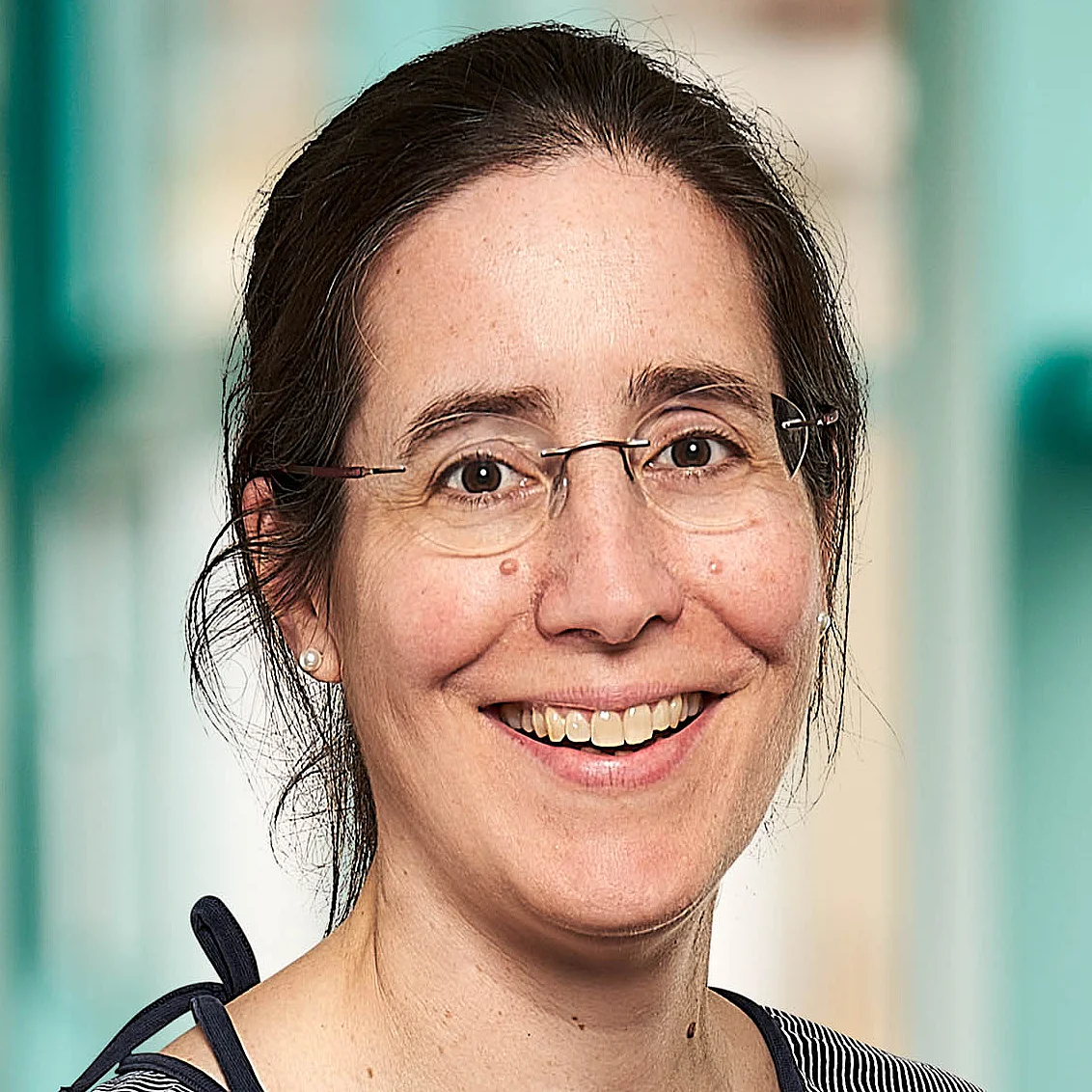 Portraitfoto von Frau Dr. Jella Meinrenken, Fachärztin für Kinder- und Jugendmedizin