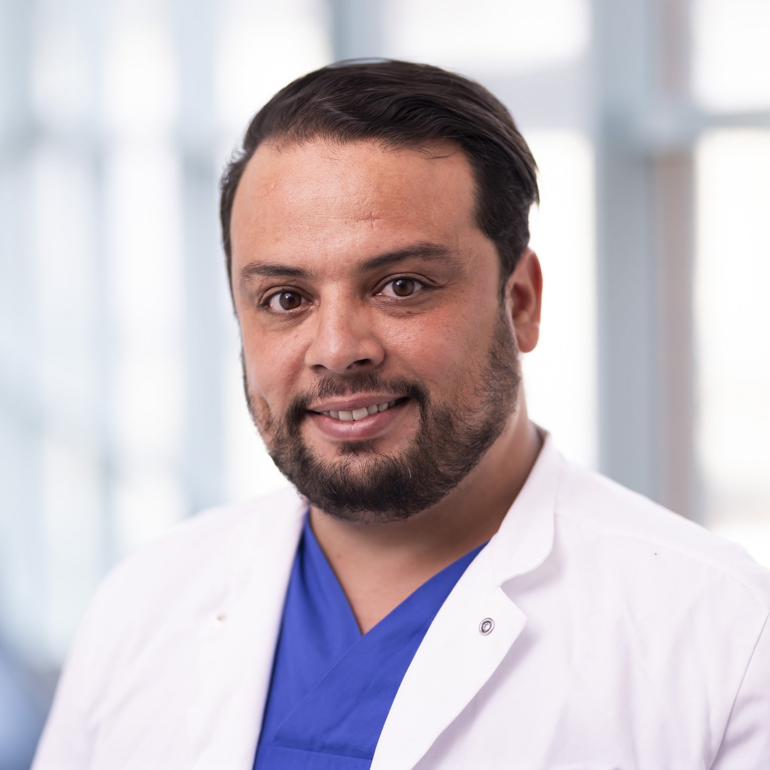 Portraitfoto von Herrn Aderrahmen Mimoune, Kardiologie
