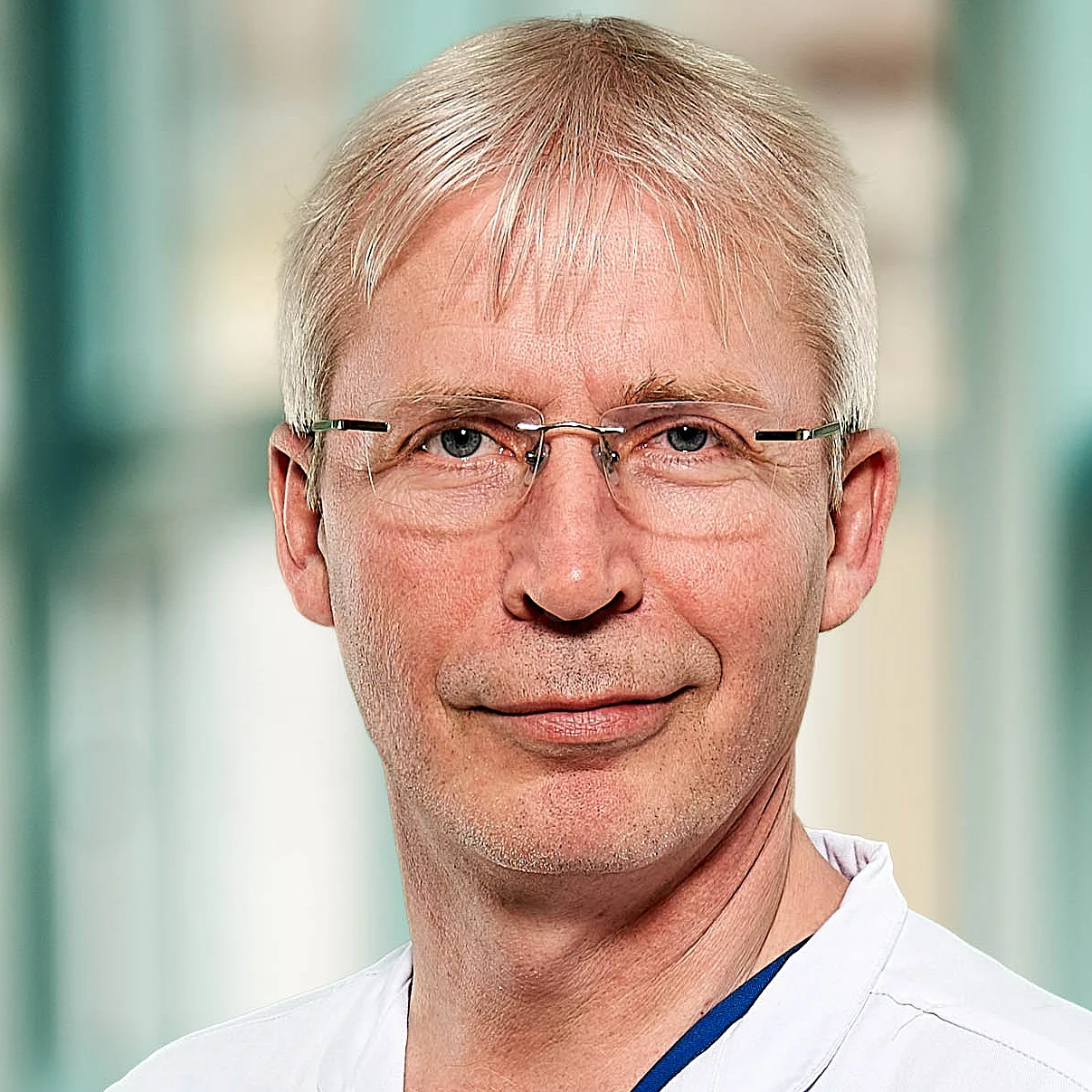 Portraitfoto von Herrn Viktor Braun, Oberartz Gefäßchirurgie