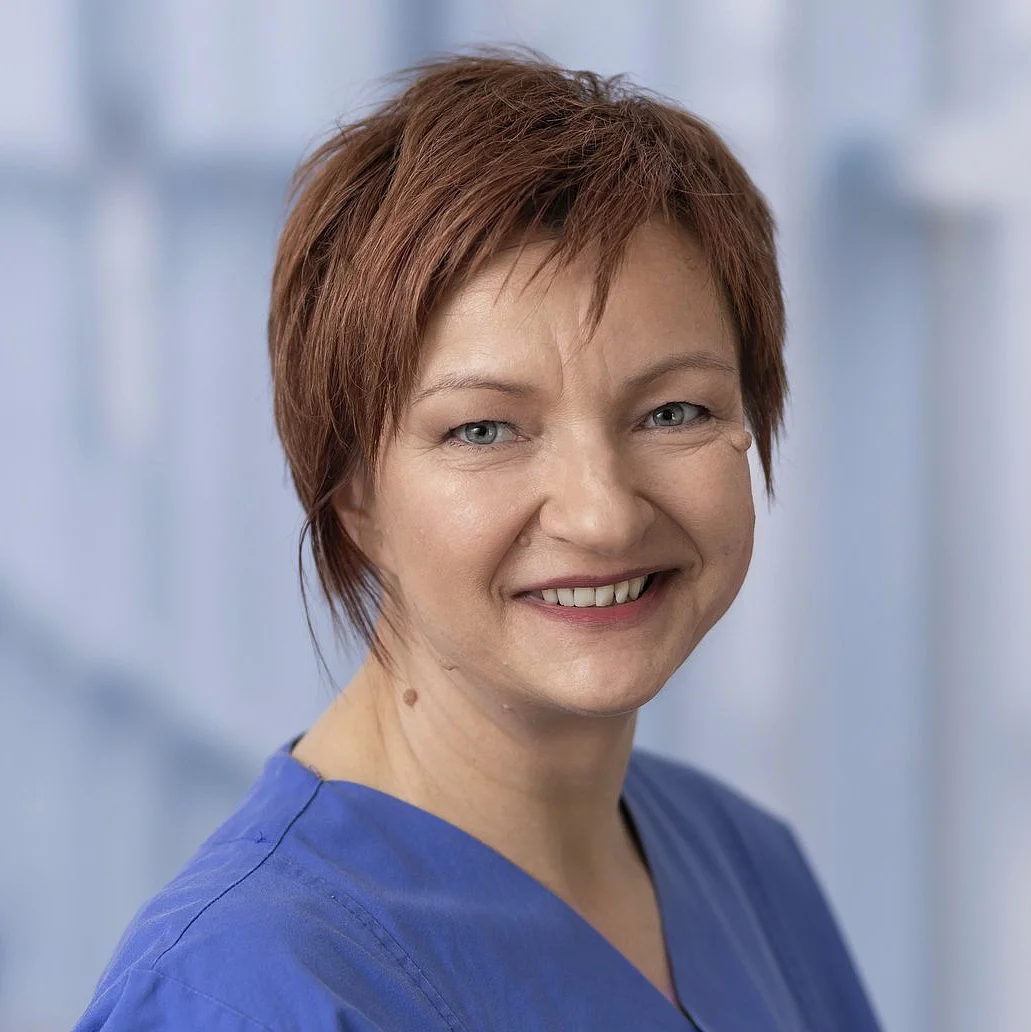 Portraitfoto von Frau Elena Miller, Neurotraumatologie