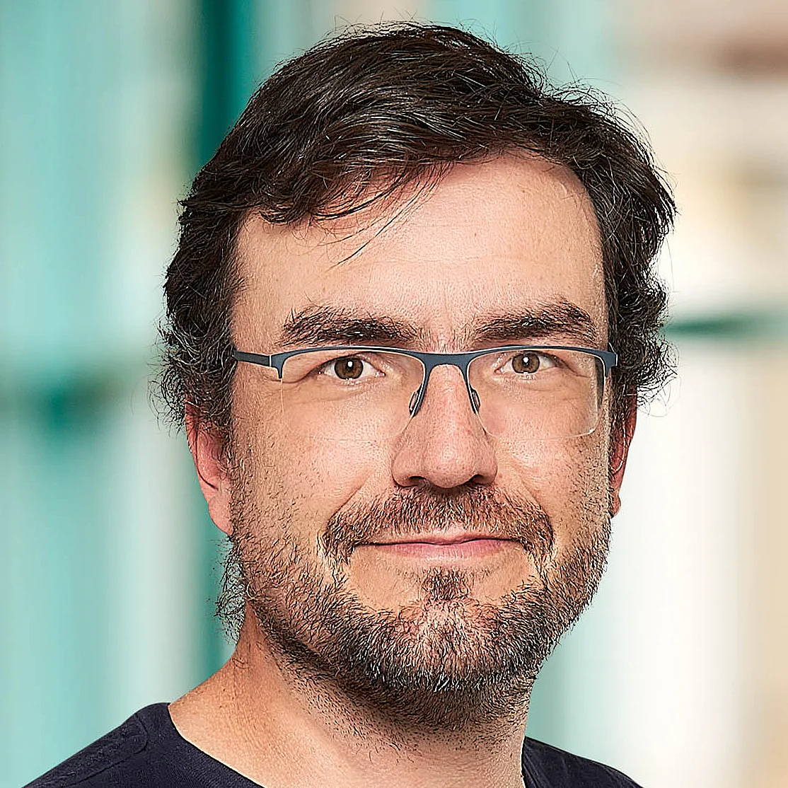 Portraitfoto von Herrn Steffen Treiss, Oberarzt SPZ