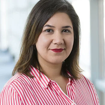 Portraitfoto von Frau Elif Yildirim, Ausbildungsbeauftragte
