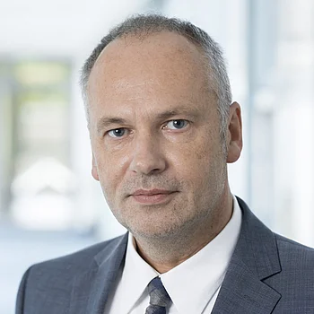 Portraitfoto von Herrn Marcel Jorkisch, Bereichsleiter IT