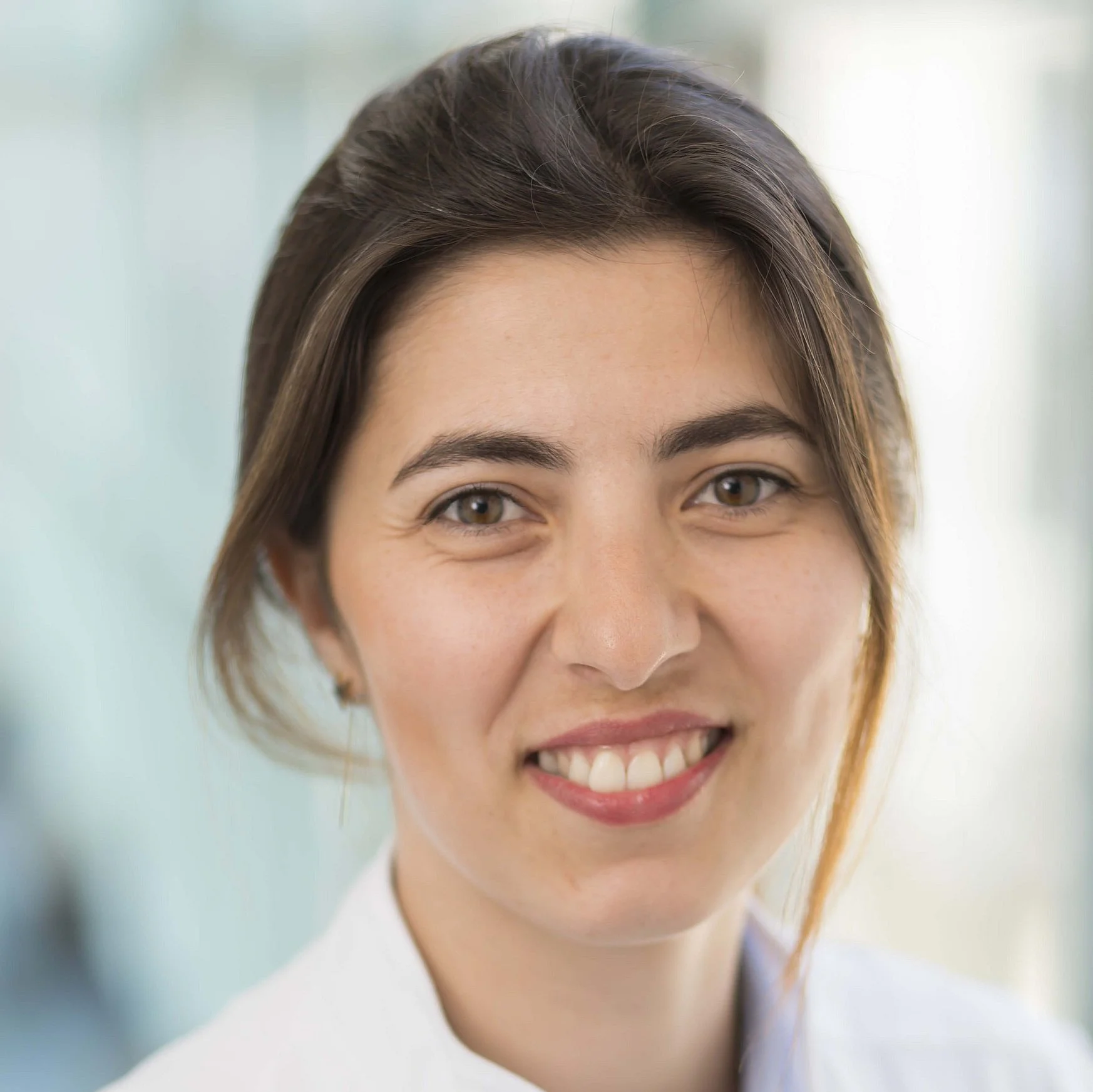 Portraitfoto von Frau Aysel Shirinova, Radiologie